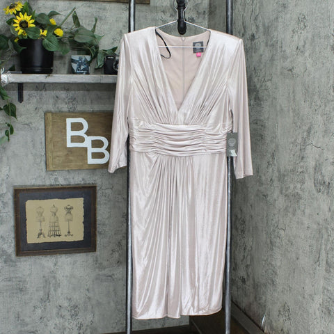 vince camuto metallic dress Vince Camuto Metallic Ruched Waist Long Sleeve Cocktail Dress –  Biggybargains